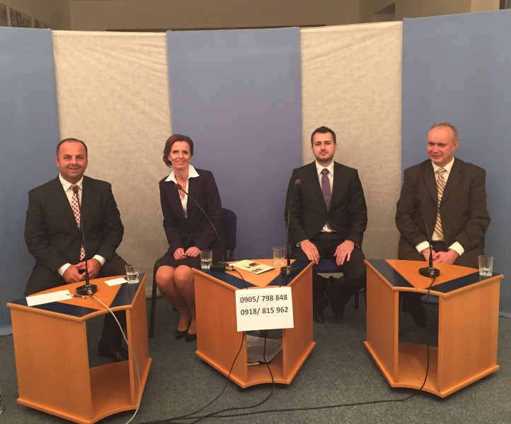 Televizna diskusia troch kandidatov na starostu obce Močenok. 10.novembra.2014.Močenok.