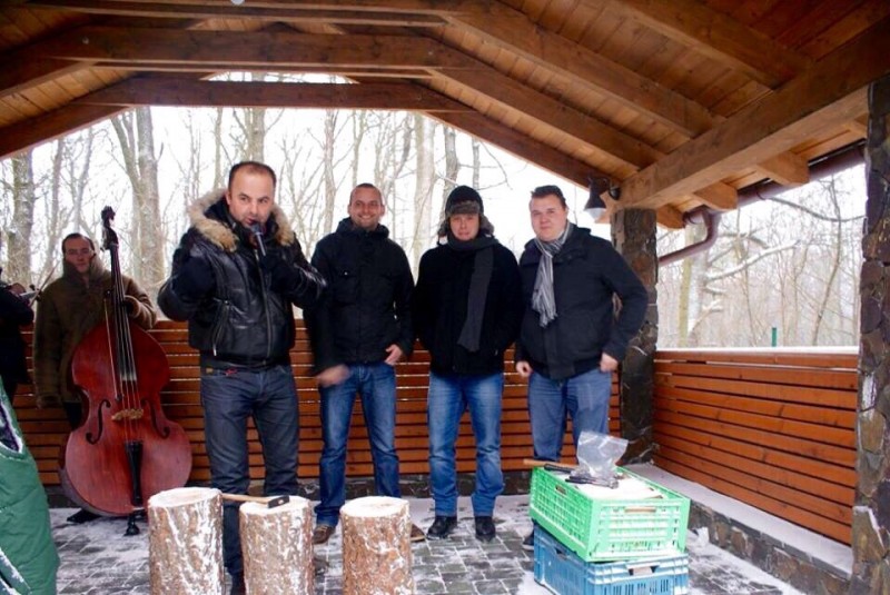 Regionalna zabijačka hotel Zochova chata. Sutaž Zabi svoje prasiatko. 24.januar.2015.Modra.