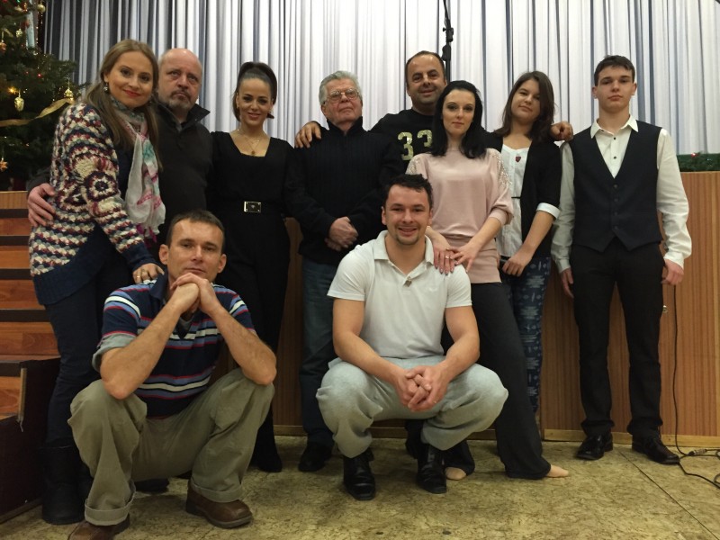 Team Vtipnejsi vyhrava. Danica Jurčova, Karin Haydu, Oldo Hlavačeka a další. 27.december.2014.Hurbanovo.