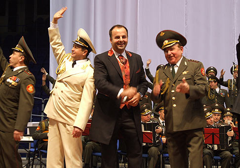 Atmosféra na všetkých piatich koncertoch Alexandrovcov bola fantastická. 18.12.2007.