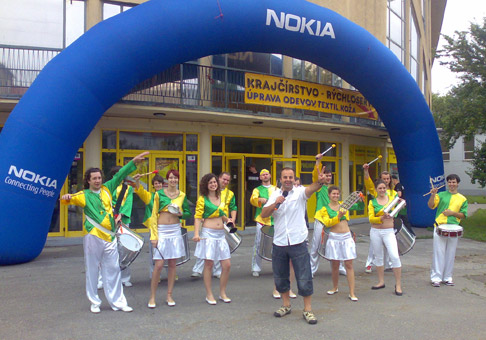 Bubenicka show pred športovou halou na Pasienkoch počas futbalového turnaja Malá Afrika. 20.6.2010 Bratislava.